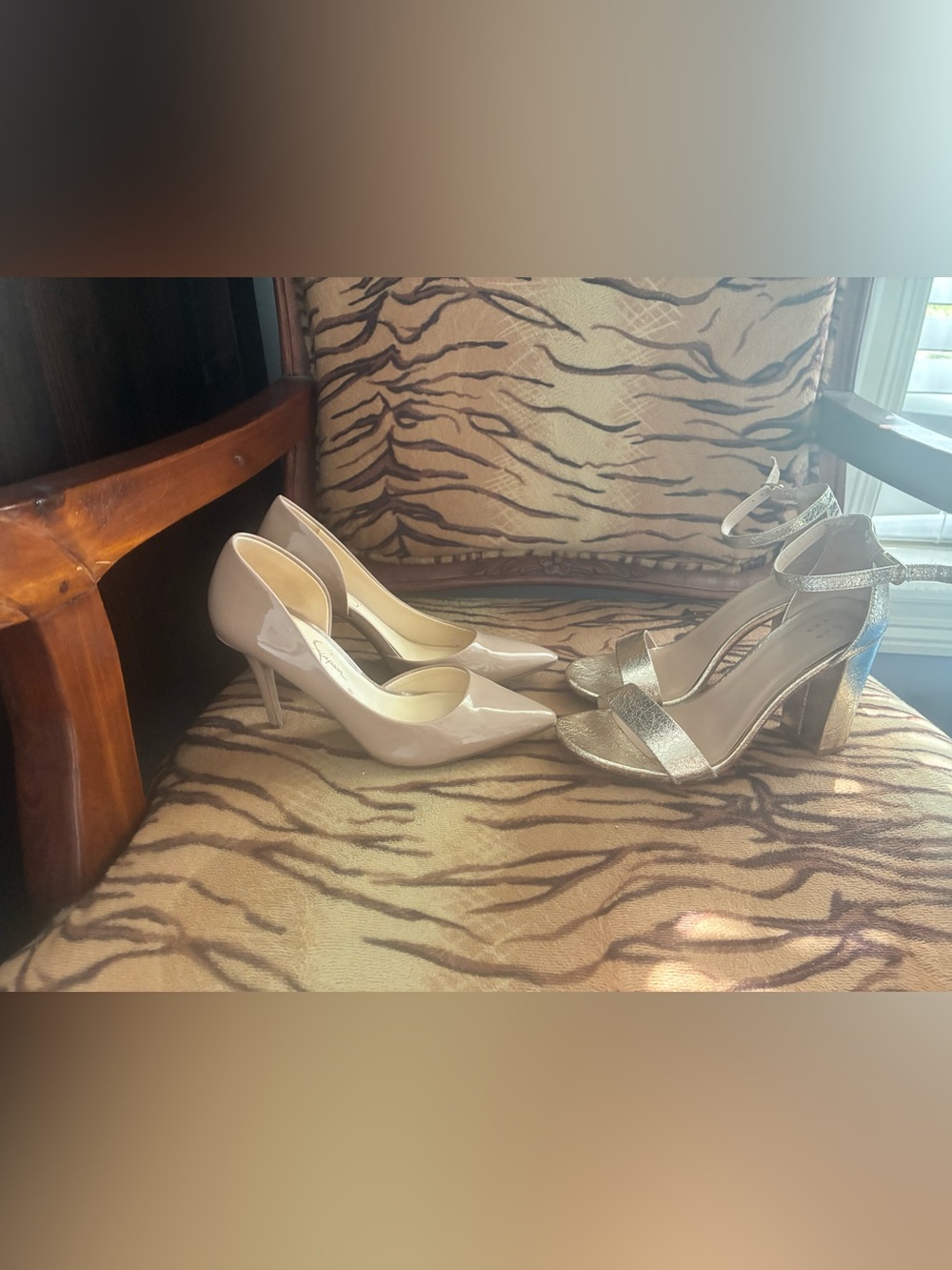 Lot of 2:Jessica Simpson Nude Pointed-Toe Pumps & Target Gold Glitter Block-Heel